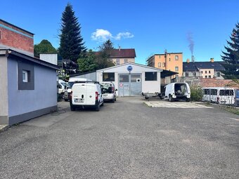 Pronájem autoservis + 3 byty 2+kk - 2