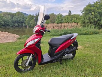 Honda Vision 110 - 2