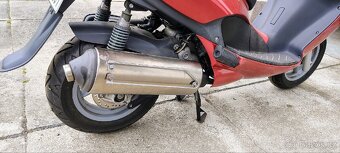 Skútr Aprilia Leonardo 125 - 2