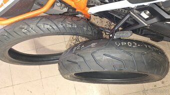 Pneu 150/70ZR18; 90/90V21 - 2
