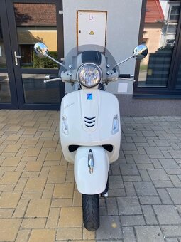 Vespa GTS 125 Super Sport - 2