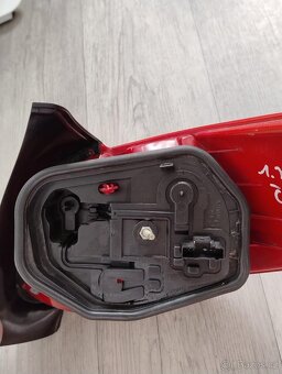 Zadní světla Peugeot 206 - 2