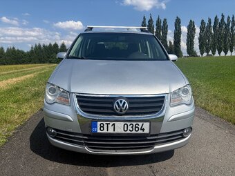 VW Touran 1.9TDI 77kW - R.v. 5/2009 - 7 míst - servis - 2