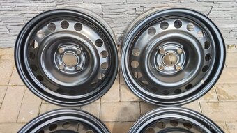SADA PLECHOVÝCH DISKŮ OPEL MERIVA A, FIAT GRANDE PUNTO 15" - 2