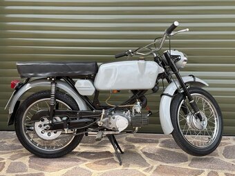 Jawa Mustang 23 (1982) po renovaci /doklady-nova stk/ - 2