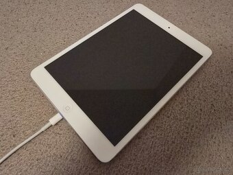Apple iPad Mini 1.gen (model MD531SL/A) 16 GB bílý - 2