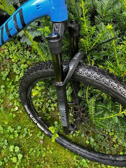 Specialized Rockhopper, Velmi lehký hliníkový rám - 2