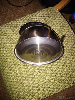 Nerezová konvice - 2