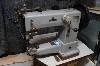 Profesionální šící stroj Adler 205 MO - 2