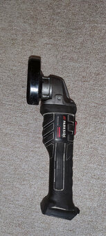 Aku úhlová bruska parkside stará verze - 2