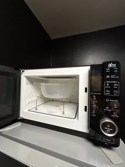 Mikrovlnka Whirpool - 2