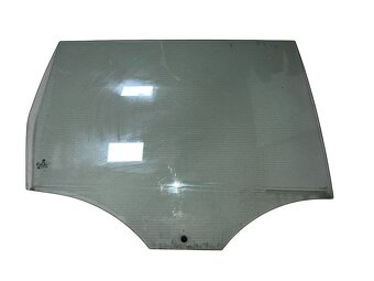 Pravé zadní sklo VW Passat B6 kombi r.v. 2008 - 2