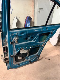 Škoda Octavia 1 sedan, PZ dveře - 2