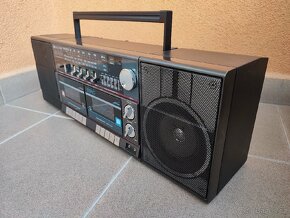 PORTABLE STEREO COMPONENT SYSTEM ELECTRONIC RR5567. - 2