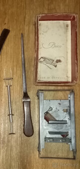 Prodám staré břitvy 5 kusů a nůž na dopisy,německou brusku ž - 2