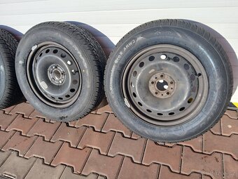 FIAT TIPO / 500L DISKY S NOVÝMI ZIMNÍMI PNEU 195/65 R15 - 2