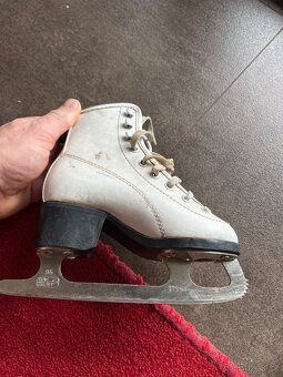 Divčí brusle vel. 27 - 2