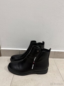 Dámské kotníčkové boty Tommy Hilfiger - 2
