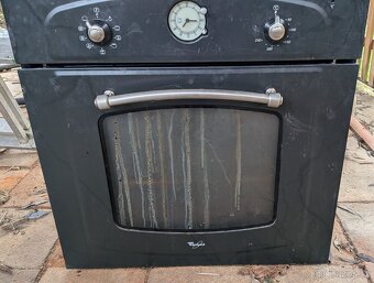 Prodám elektrickou troubu Whirpool - 2