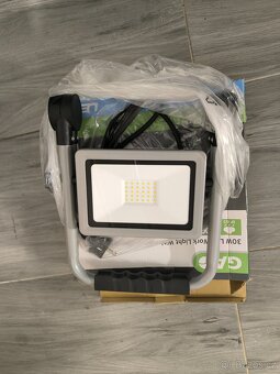 Led halogenové světlo - 2