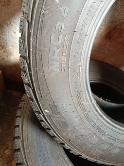 Pneu Nokian 205/75 r16c - 2