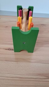 drevena Ikea zatloukacka - 2