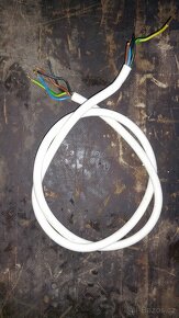 kvalitní silný kabel na 380V pro připojení sporáku - 2