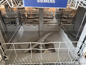 Volně stojící myčka Siemens iQ300 60cm nerez - 2