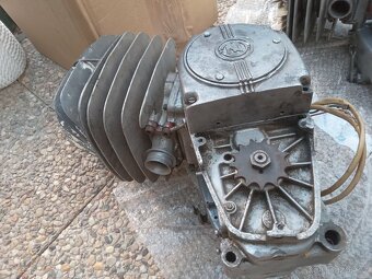 Motory cz 380/981 - 2
