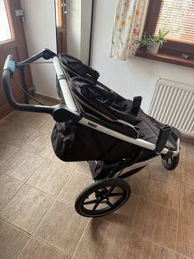 Dvojkočárek Thule Urban Glide 2 black + korbička - 2