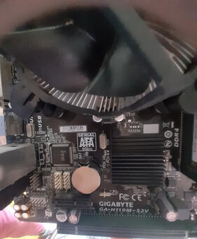 Základní deska GIGABYTE - 2