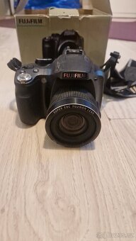 Fujifilm finepix Sl280 - 2