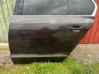 Zadni leve dvere skoda superb 2 - 2