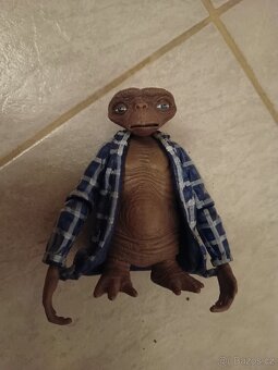 NECA figurky E.T. a Kevin McCallister - 2