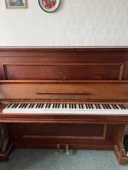 Piano Ant. Petrof - 2