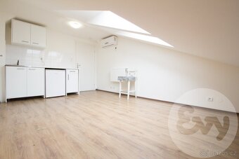 Pronájem, Byty 1+kk, 24 m2 - Ostrava - Vítkovice, Zengrova - 2