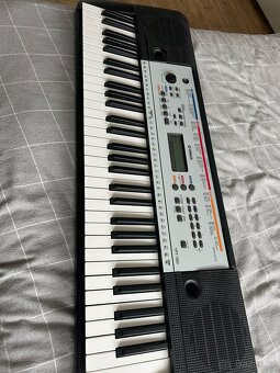 Yamaha YPT- 260 - 2