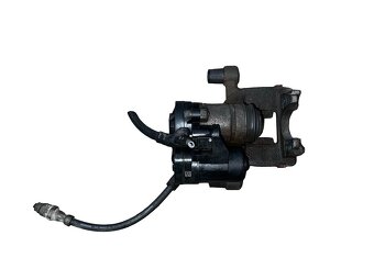 Levý zadní brzdový třmen 5Q0615405CK VW Touran 5T r.v. 2016 - 2