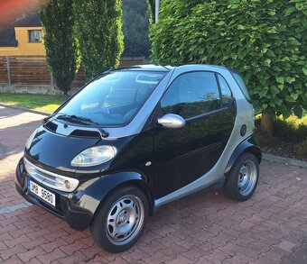 Micro compact car smart fortwo 0.6i 40kw rok 2001 nova stk - 2