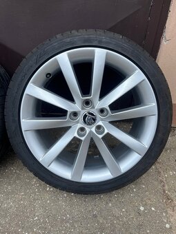 Prodám originální alu kola Škoda 18” + letní pneu Dunlop - 2