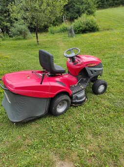 Zahradní traktůrek Castellgarden 13,5HP Hydrostat. - 2