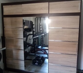 Šatní posuvná skříň - 250cm - 2