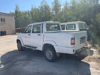 UAZ - 2