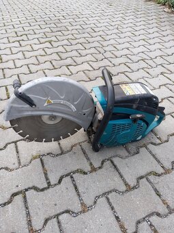 Benzinova rezacka na beton Makita - 2