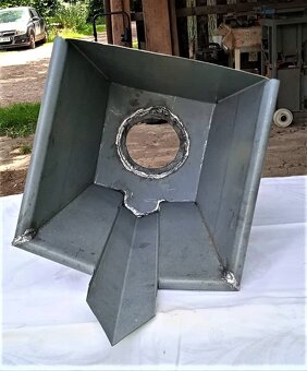 Žlabový kotlík - ruční výroba - 2