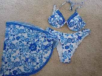 Bikiny plavky modro bíle s šátkem jako sukýnkou xl ale i L - 2