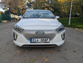 Hyundai IONIQ Electric EV PERMIUM – 27 000 km – TČ/ACC - 2