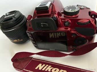Nikon D3200 (Červený) Set s VR Objektivem a Brašnou Lowepro - 2