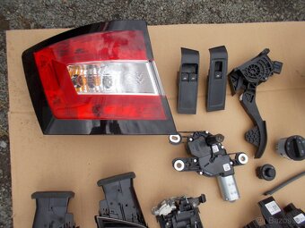 Škoda Fabia III kombi 1.0 70kw náhradní díly - 2