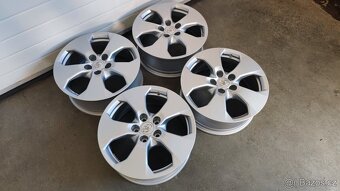 Alu disky 5x114,3 R17 Toyota RAV4 original, nepoužito - 2